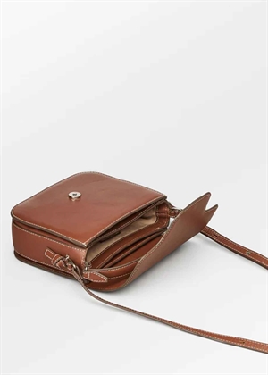 Glossy Iris bag Mocha Brown Becksøndergaard 