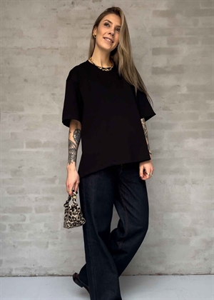 Heavy cotton drop shoulder open back tee Black T4168 Ganni 