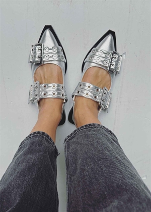 Feminine Buckle Ballerina Metallic Silver S2725 Ganni 