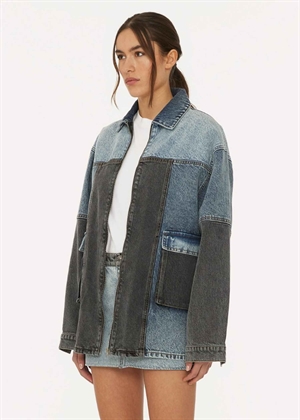 Mariana denim Oversized Patchwork jakke Medium Blue Denim ROTATE By Birger Christensen 