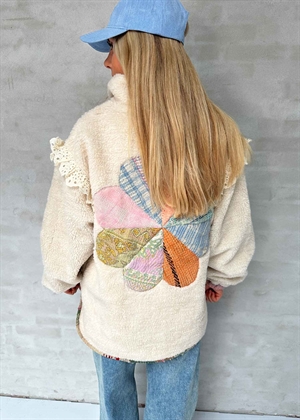 Wilma jakke 2 Sand patchwork handpicked Sissel Edelbo 